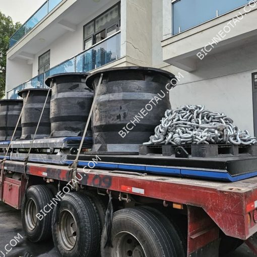 Đệm chống va tàu CSS Fender