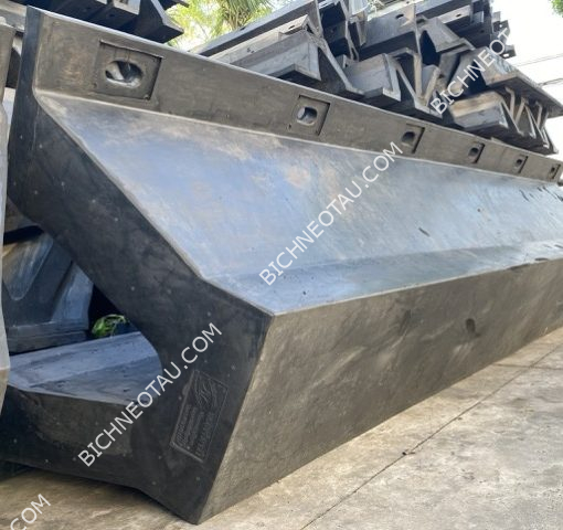 Đệm va tàu lambda