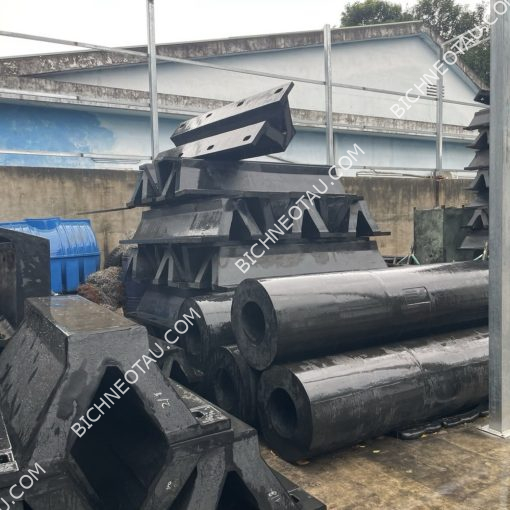 Đệm chống va tàu trụ tròn Cylindrical Fender