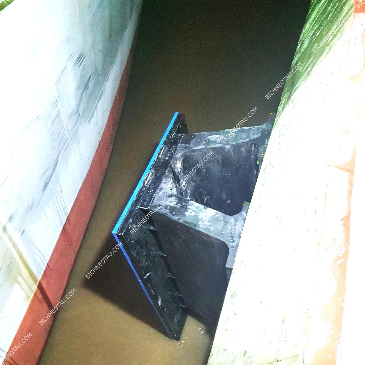 Đệm va tàu xuất khẩu Cambodia Bởi Nguyễn Tài